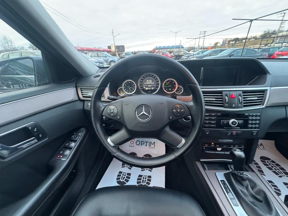 Mercedes-Benz Clasa E Elegance 2.2 diesel 135 CP CDI