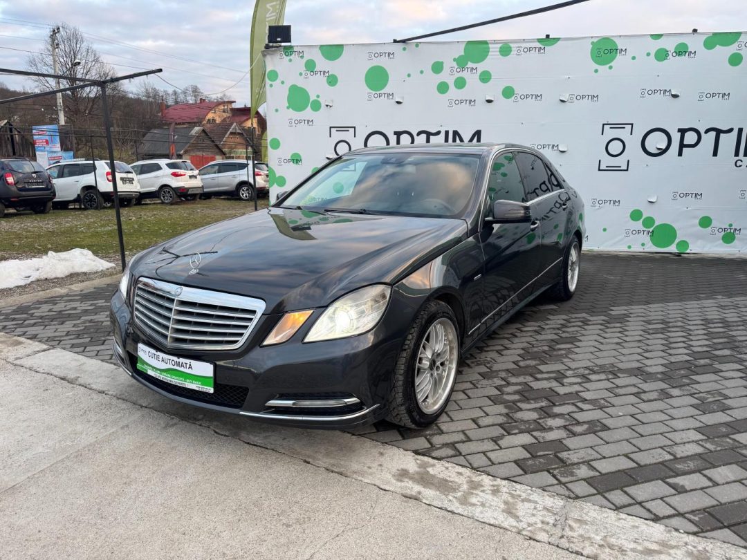 Mercedes-Benz Clasa E Elegance 2.2 diesel 135 CP CDI