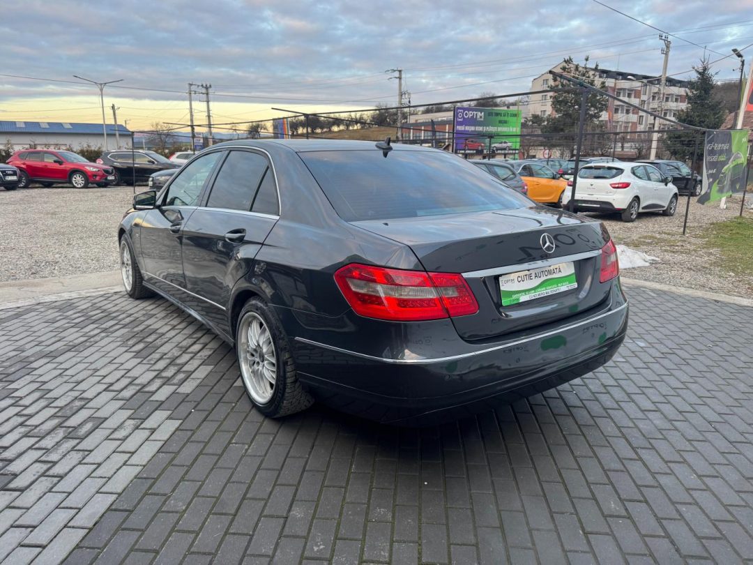 Mercedes-Benz Clasa E Elegance 2.2 diesel 135 CP CDI