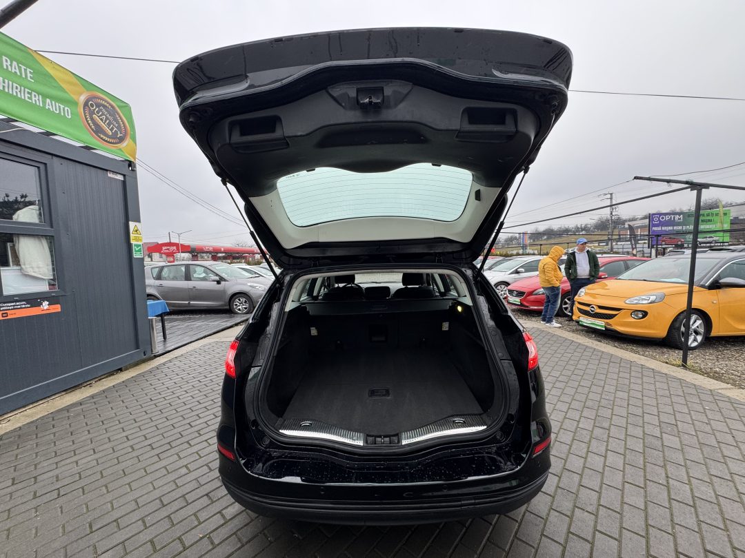 Ford Mondeo 1.5 diesel 120 CP