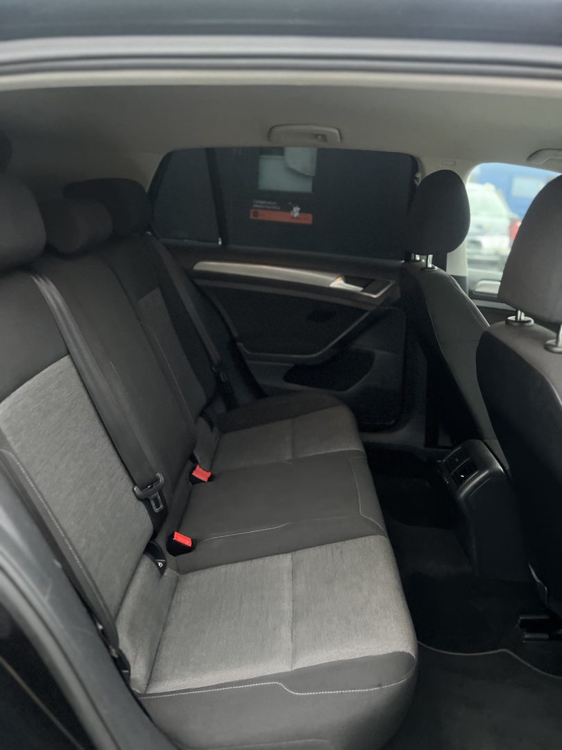 Volkswagen Golf 7 1.2 benzină 85 CP
