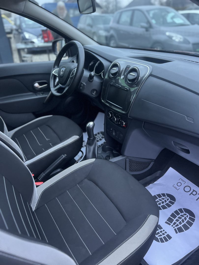 Dacia Sandero Stepway 0.9 benzină 90 CP