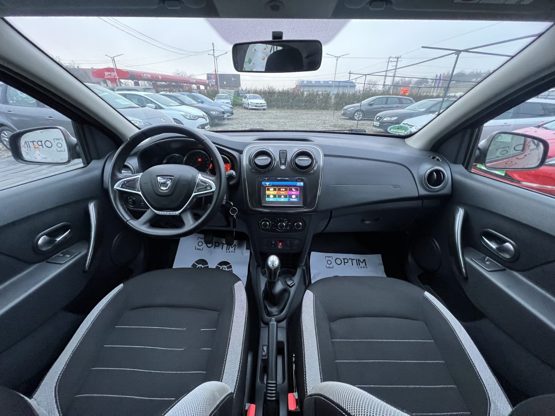 Dacia Sandero Stepway 0.9 benzină 90 CP