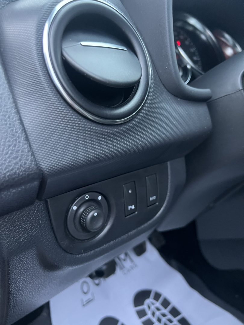 Dacia Sandero Stepway 0.9 benzină 90 CP