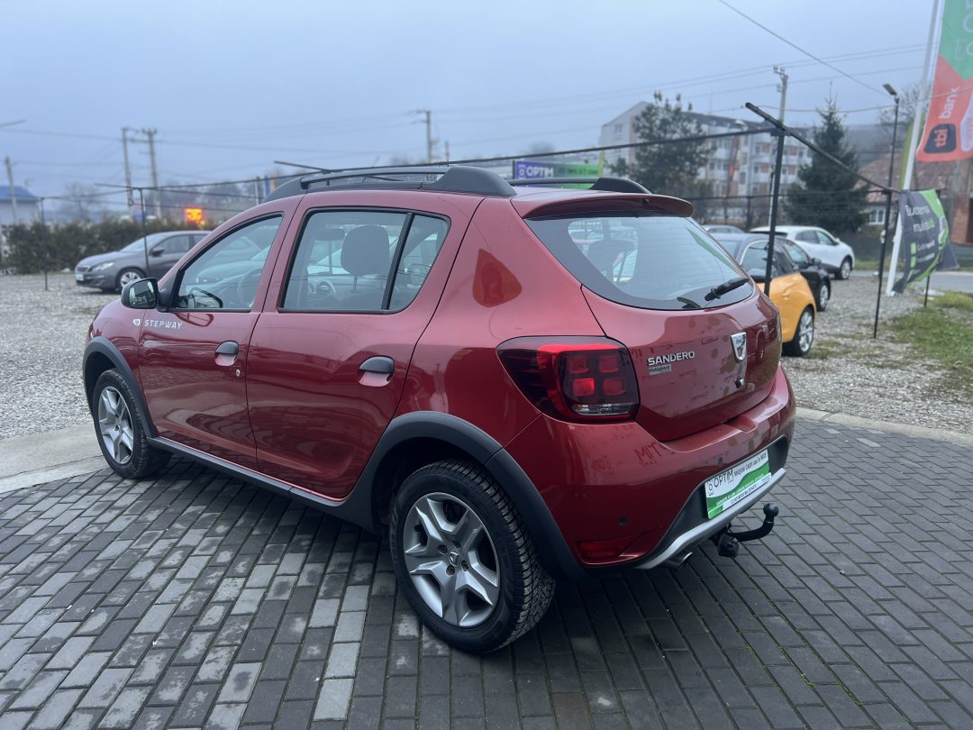 Dacia Sandero Stepway 0.9 benzină 90 CP