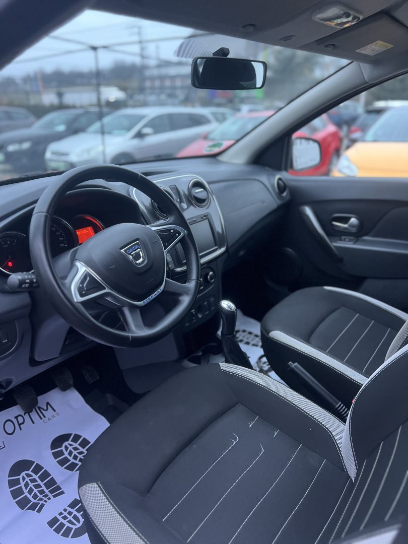 Dacia Sandero Stepway 0.9 benzină 90 CP