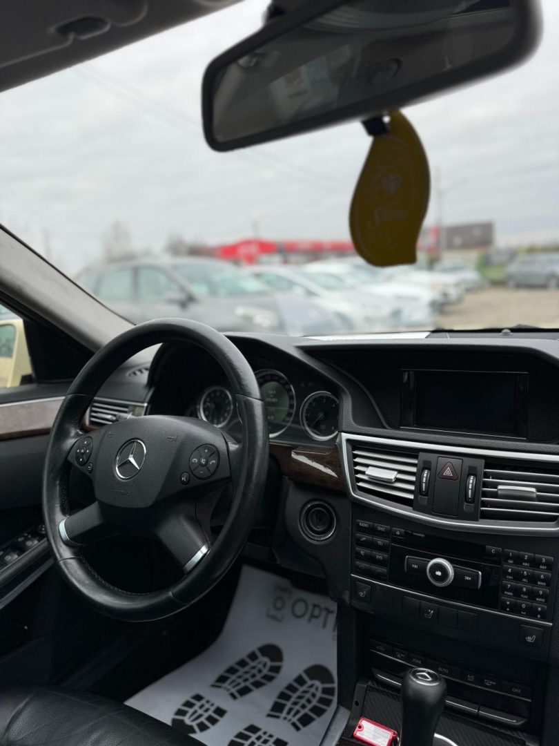 Mercedes-Benz Clasa E 2.2 diesel automat