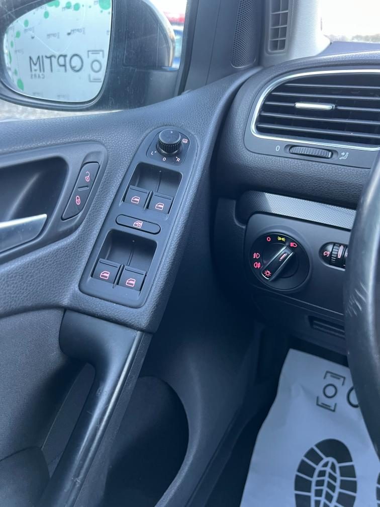 Volkswagen Golf 6 1.2 benzină 85 CP